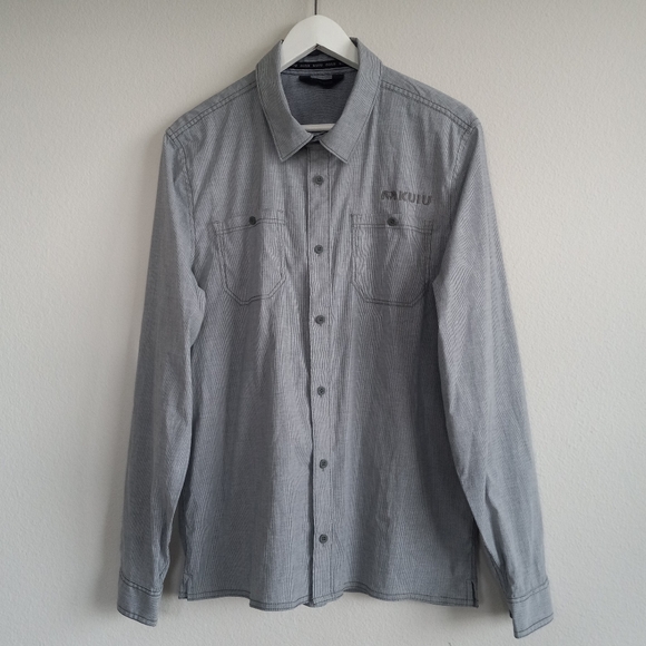 Kuiu Basin Long Sleeve Button Up Shirt Men's Medium Grey Pinstripe Hunting